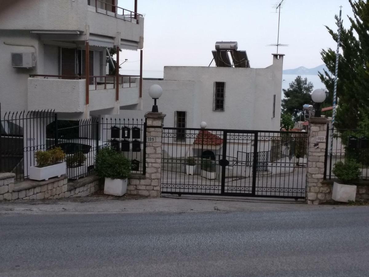 Evaliana Seaside Apartment Palaiontsiflikion Exterior foto